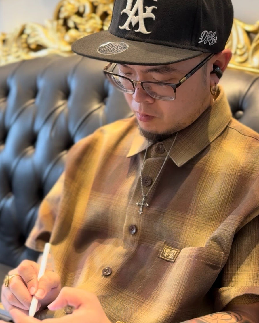 Rex — tattoo artist