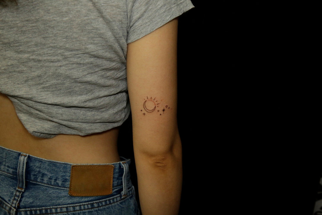 Fine line tattoo